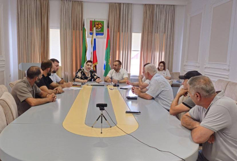 Прием граждан прошел в Магарамкентском районе